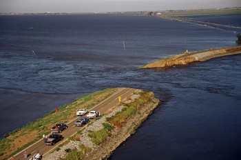 Is the California levee system earthquake proof?