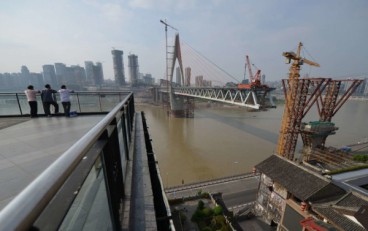 Construction of a bridge in Chongqing in 2012. The Xiaonanhai Dam would have been city’s largest infrastructure project. 