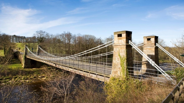 Iconic bridge in UK indefinitely closes