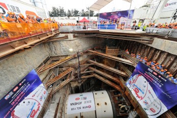 Four metro tunnels are completed in Hong Kong