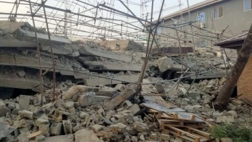 Lagos, Nigeria building collapse: at least four fatalities and several trapped