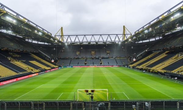 Borussia Dortmund transform its stadium into a treatment center for coronavirus patients