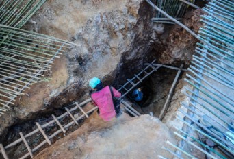 Mine collapse in Indonesia kills 18 people