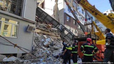 Georgia: Part of building collapses causing several fatalities
