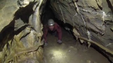 Video: French Speleologists Visit Grotte Des Escargots