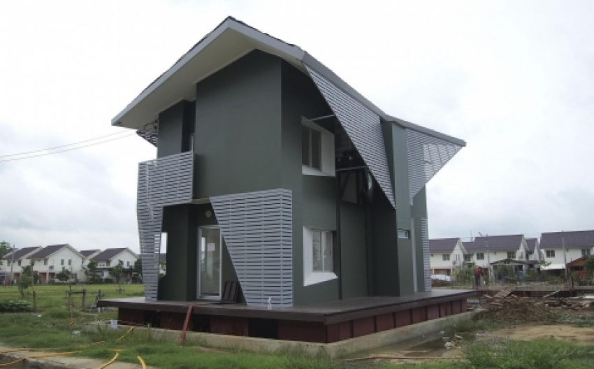 Thailand innovative home floats in case of flooding