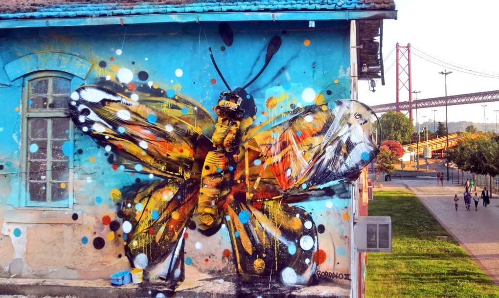 trash animal sculpture 4