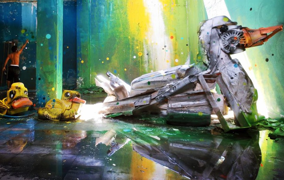 trash animal sculpture 7