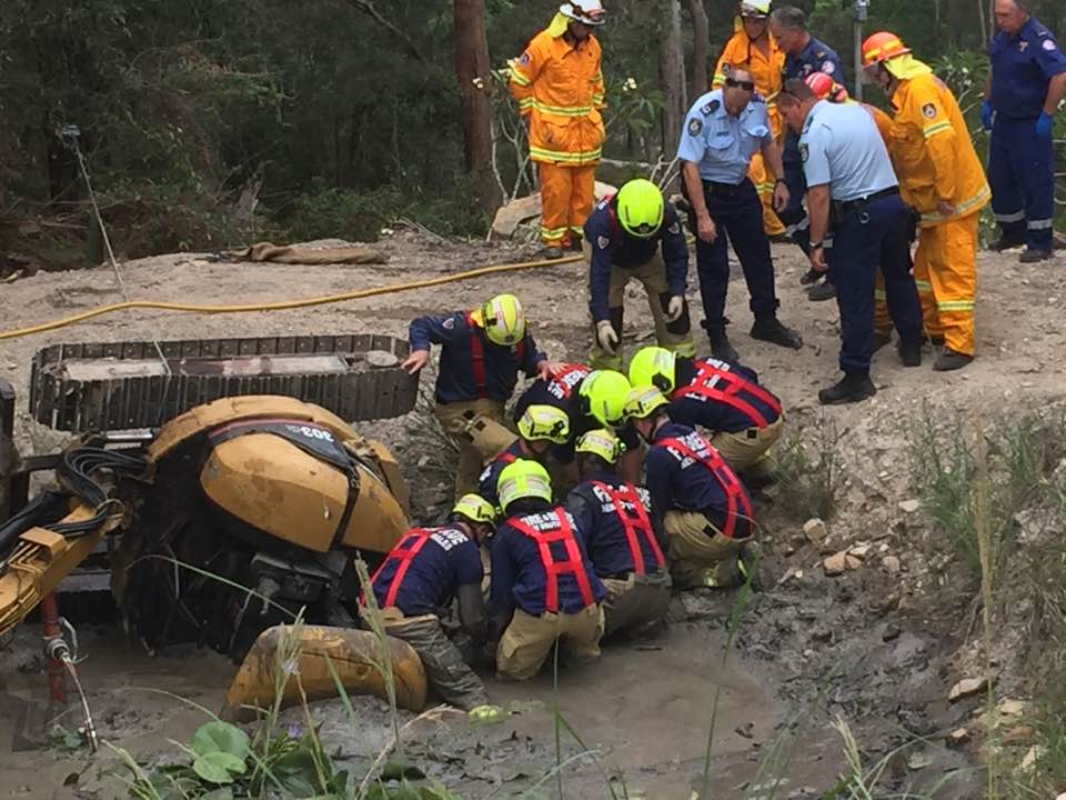 Australian man trapped excavator 5