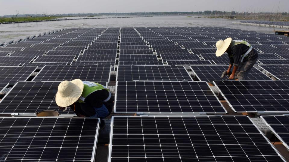 china floating solar farm3
