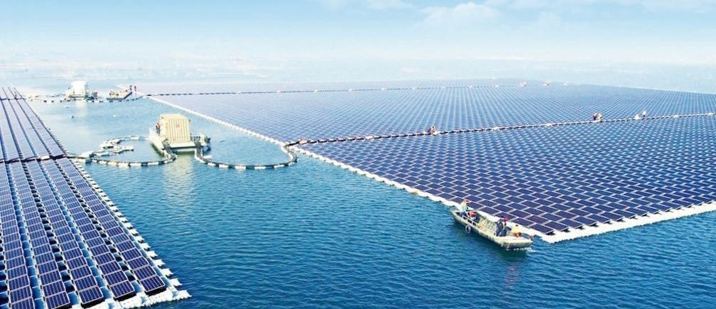 china floating solar farm4