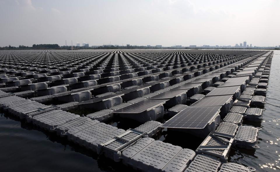 china floating solar farm5