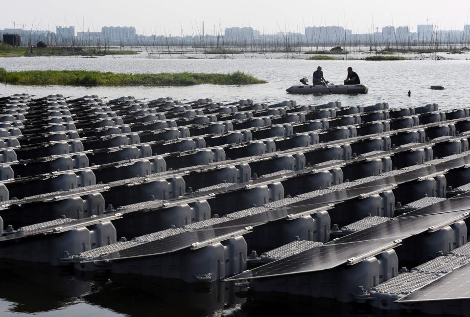 china floating solar farm7